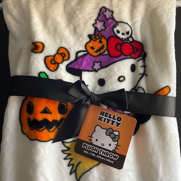 Hello Kitty Plush Throw Halloween Print - Picture 2 of 6